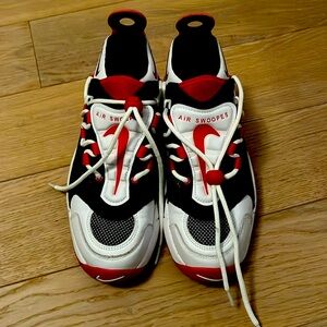 Nike women Air Swoopes NEVER WORN size 7.